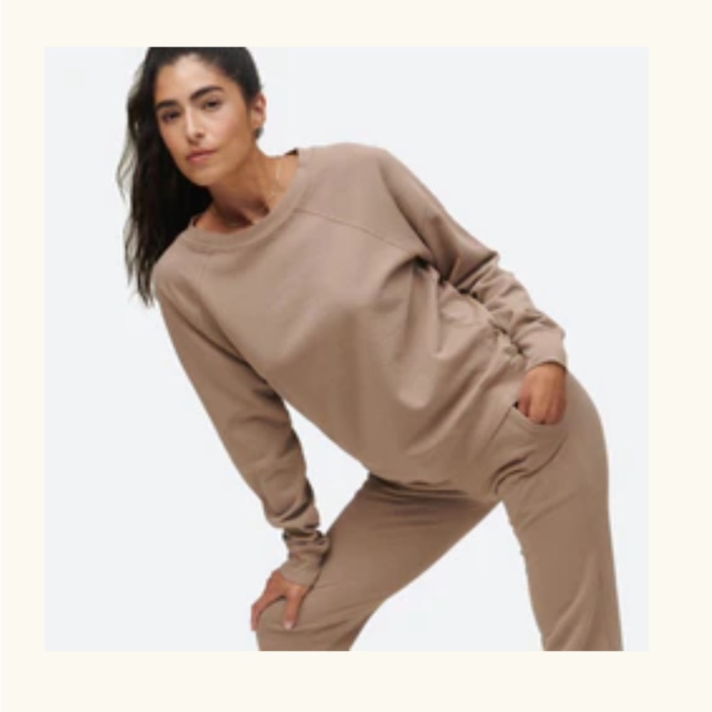 Mate the Label Set - sweatpants and crewneck sweater